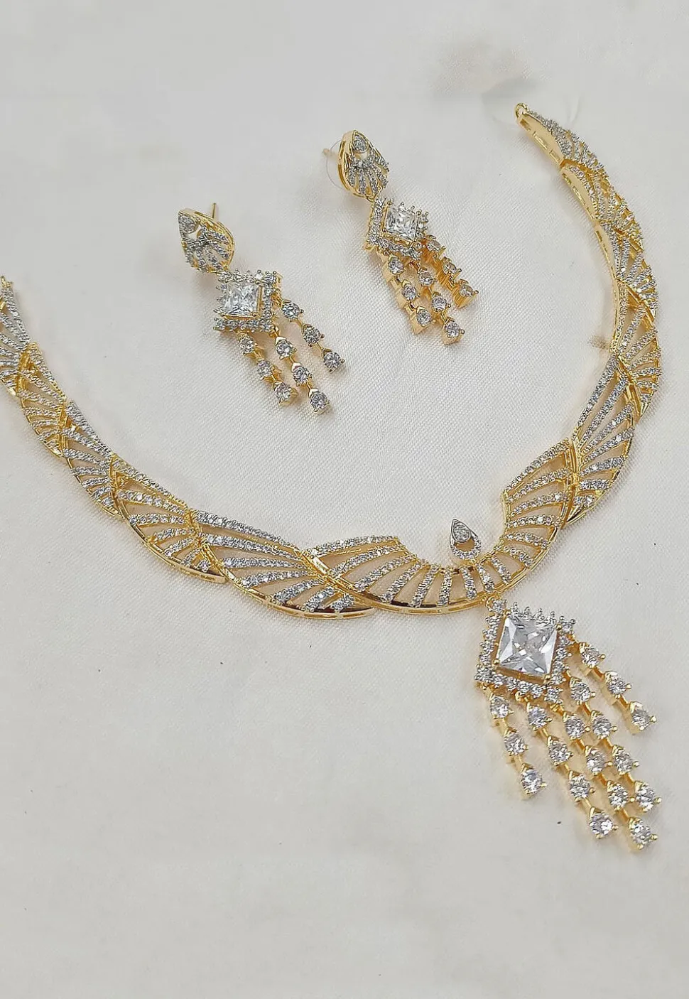 American Diamond Studded Necklace Set