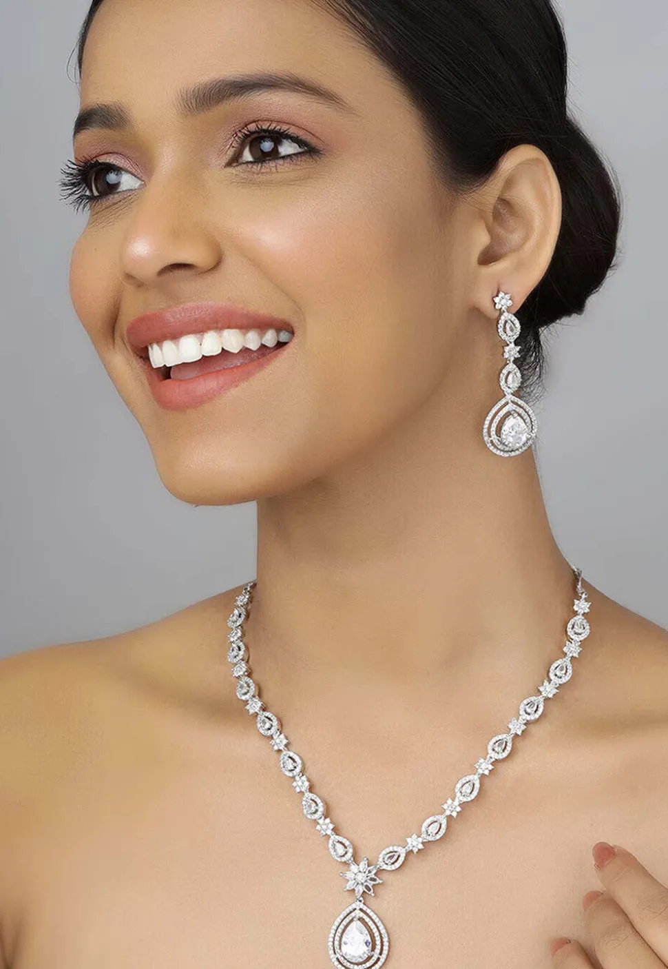 American Diamond Studded Necklace Set