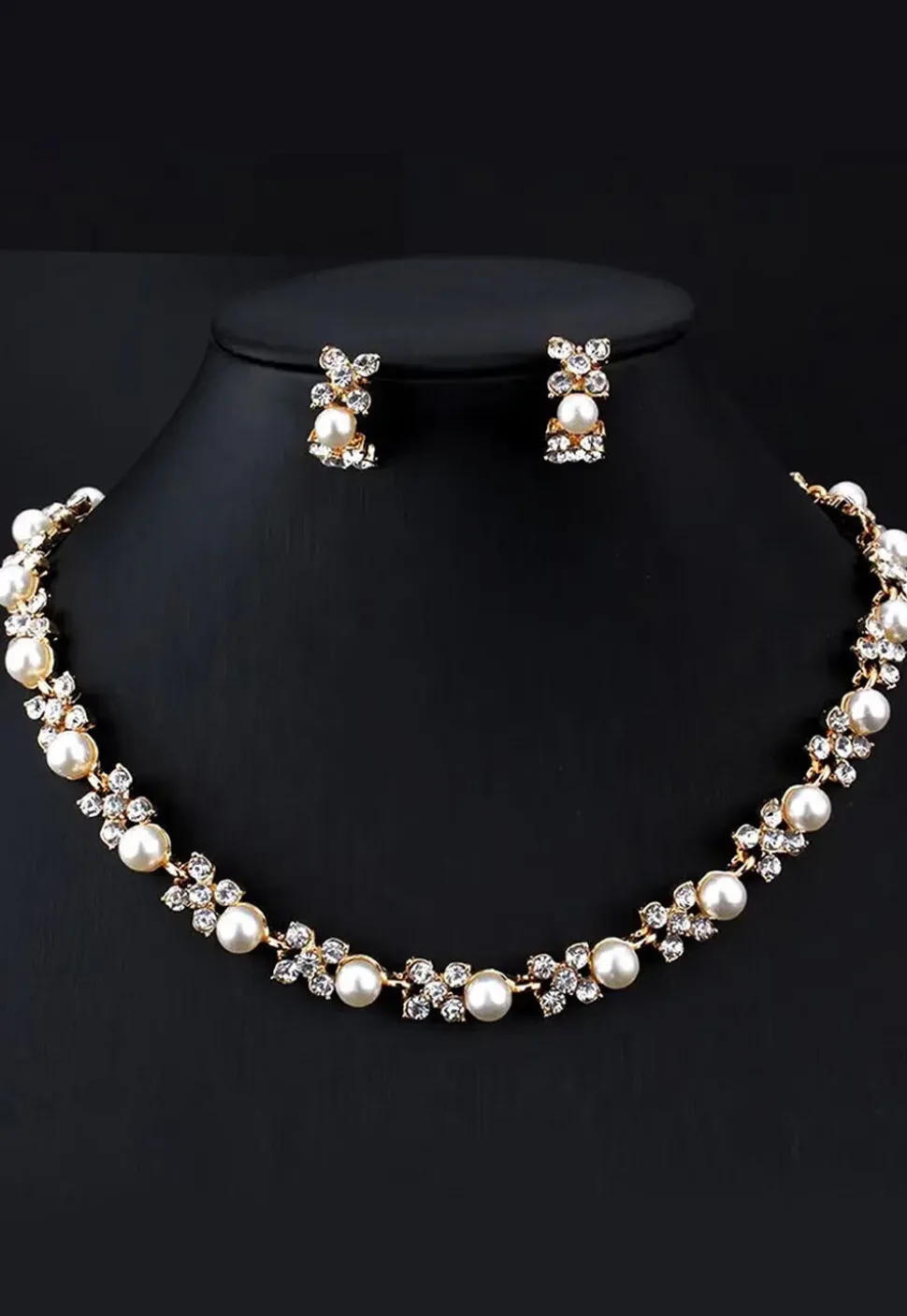 American Diamond Studded Necklace Set