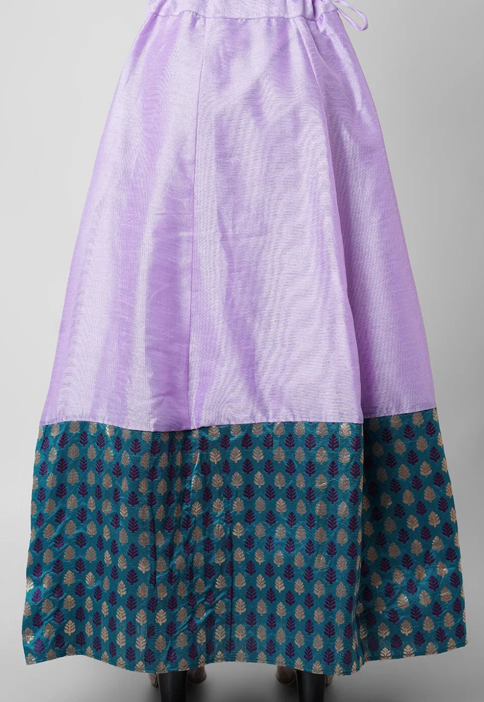 Banarasi Brocade Woven Border Art Silk Skirt in Light Purple