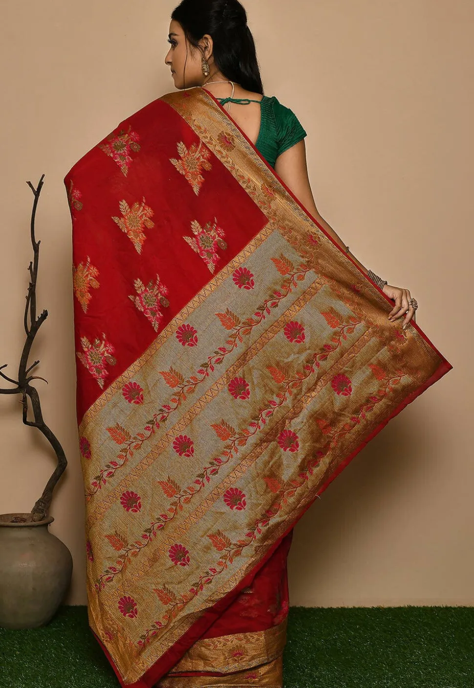 Banarasi Georgette Silk Saree in Red