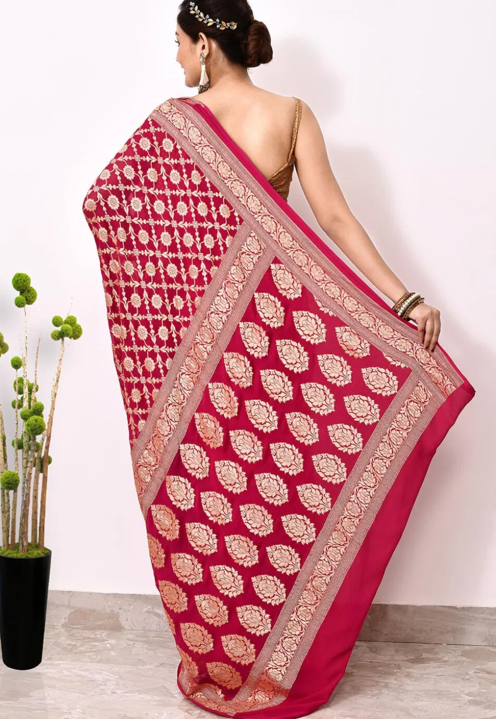 Banarasi Pure Chiffon Saree in Red