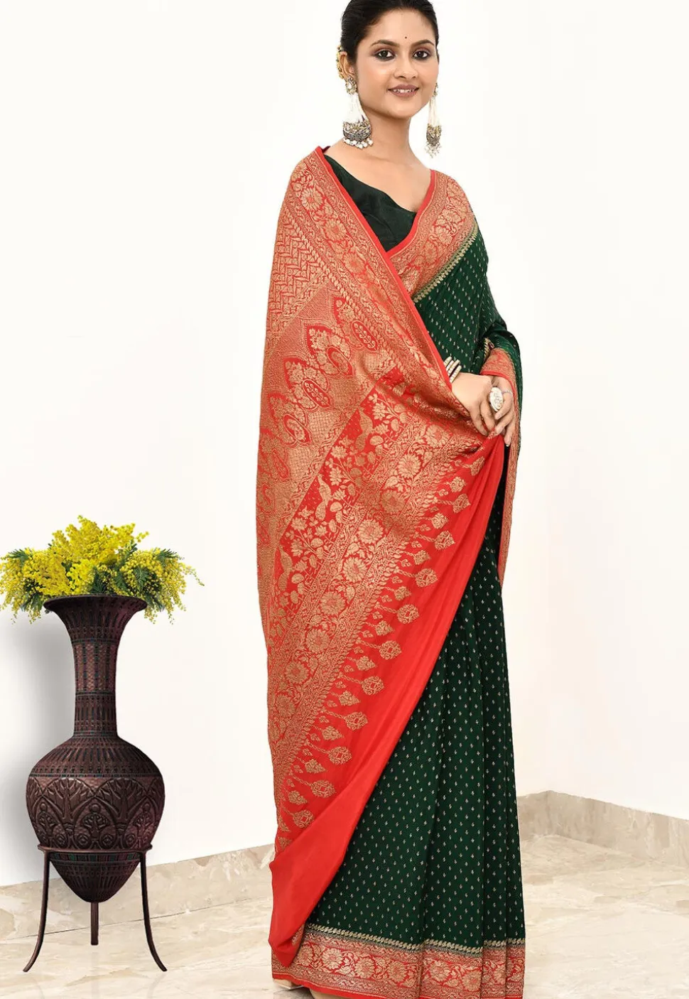 Banarasi Pure Crepe Silk Saree in Dark Green