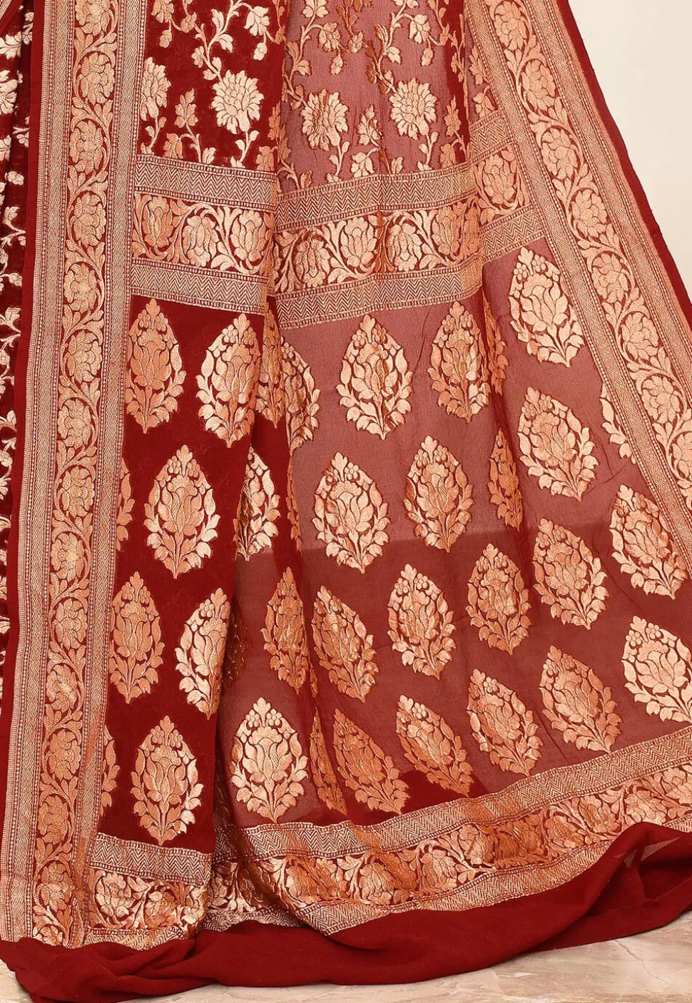Banarasi Pure Crepe Silk Saree in Maroon