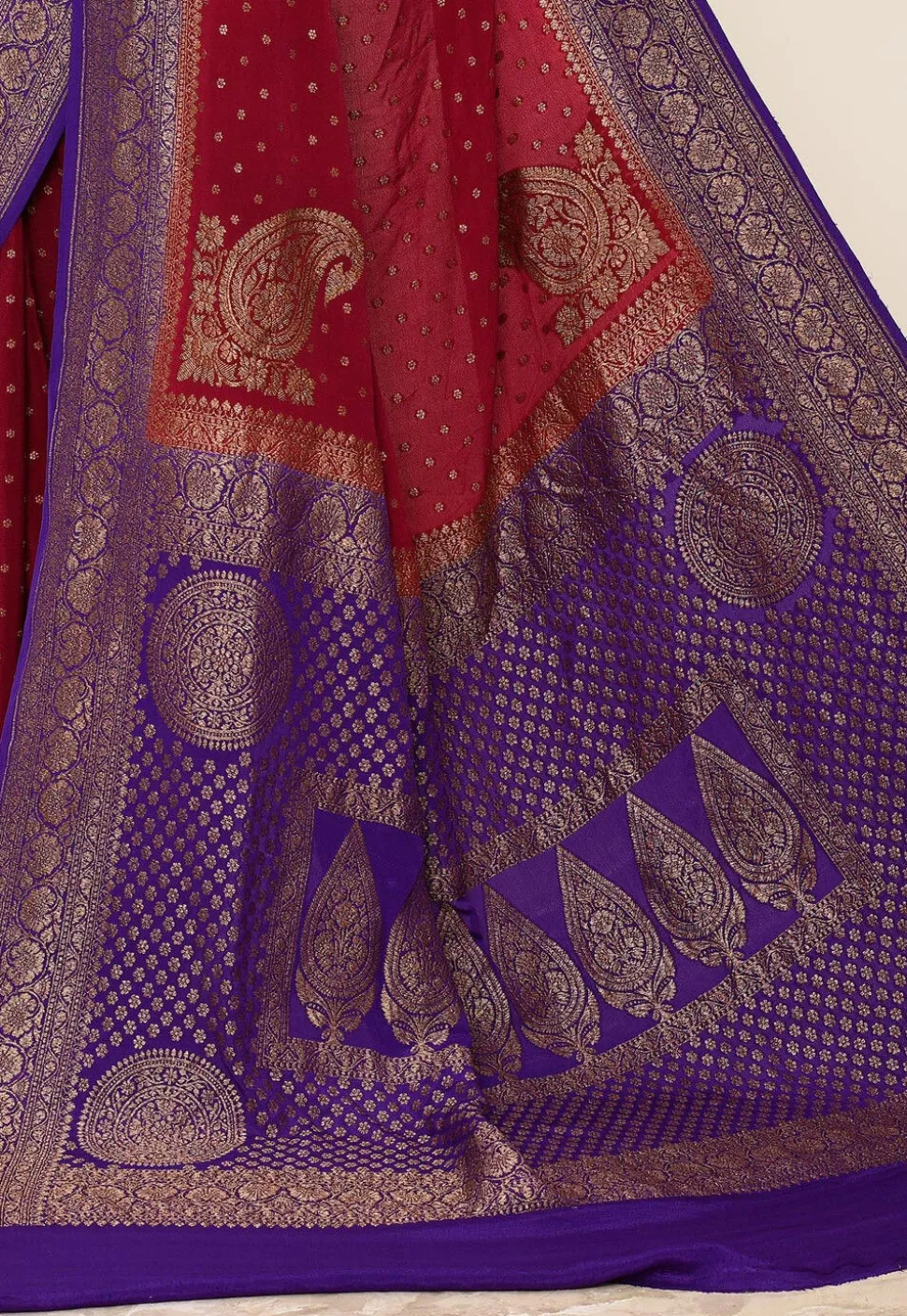 Banarasi Pure Crepe Silk Saree in Magenta