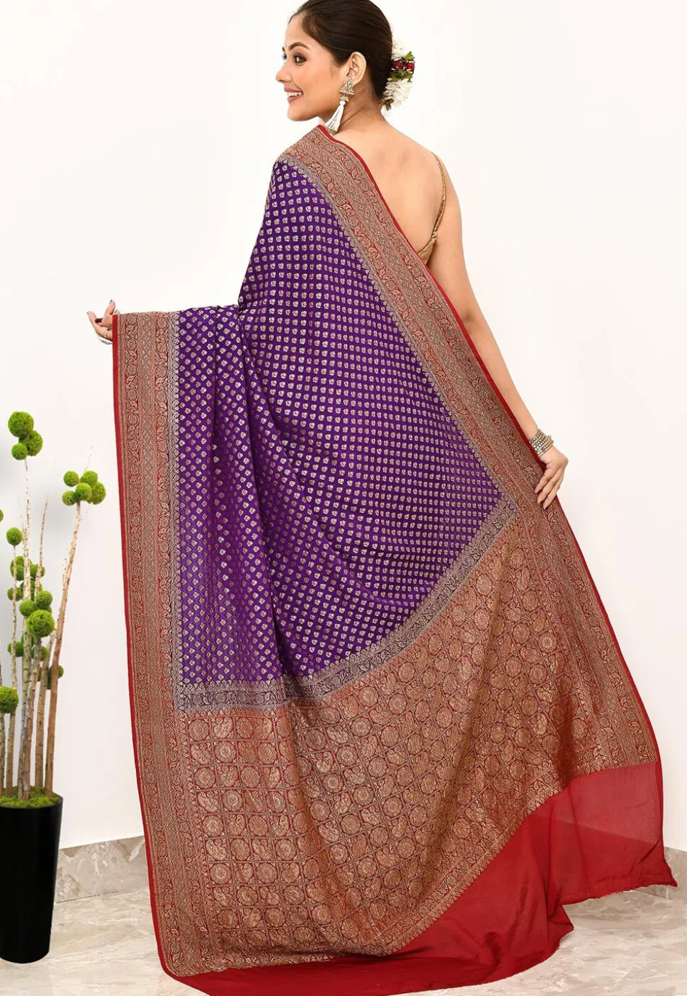 Banarasi Pure Crepe Silk Saree in Violet