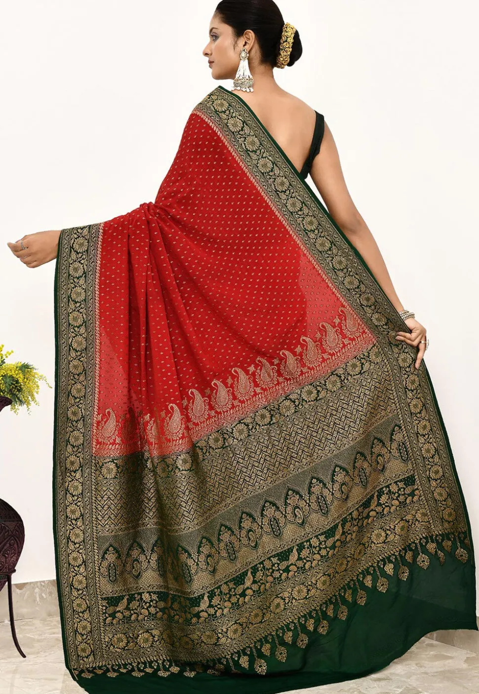 Banarasi Pure Crepe Silk Saree in Maroon