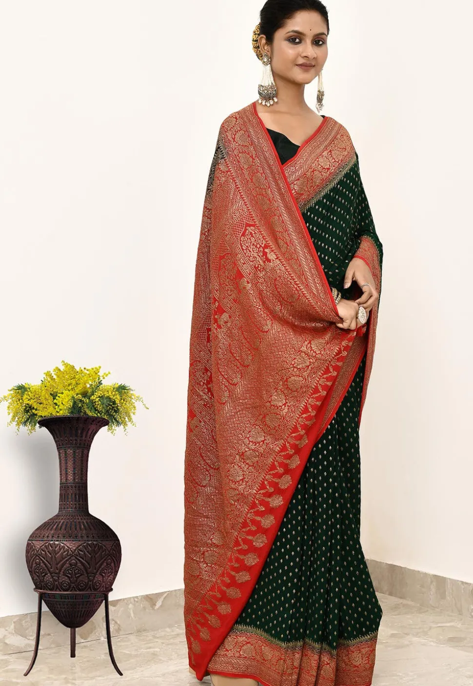 Banarasi Pure Crepe Silk Saree in Dark Green