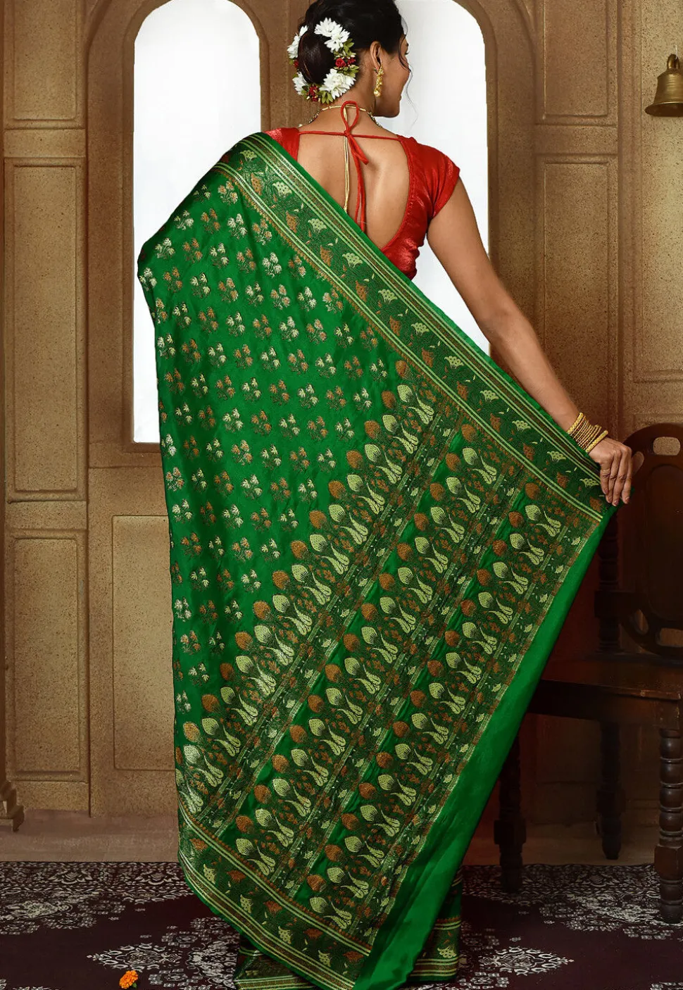 Banarasi Pure Georgette Silk Saree in Green