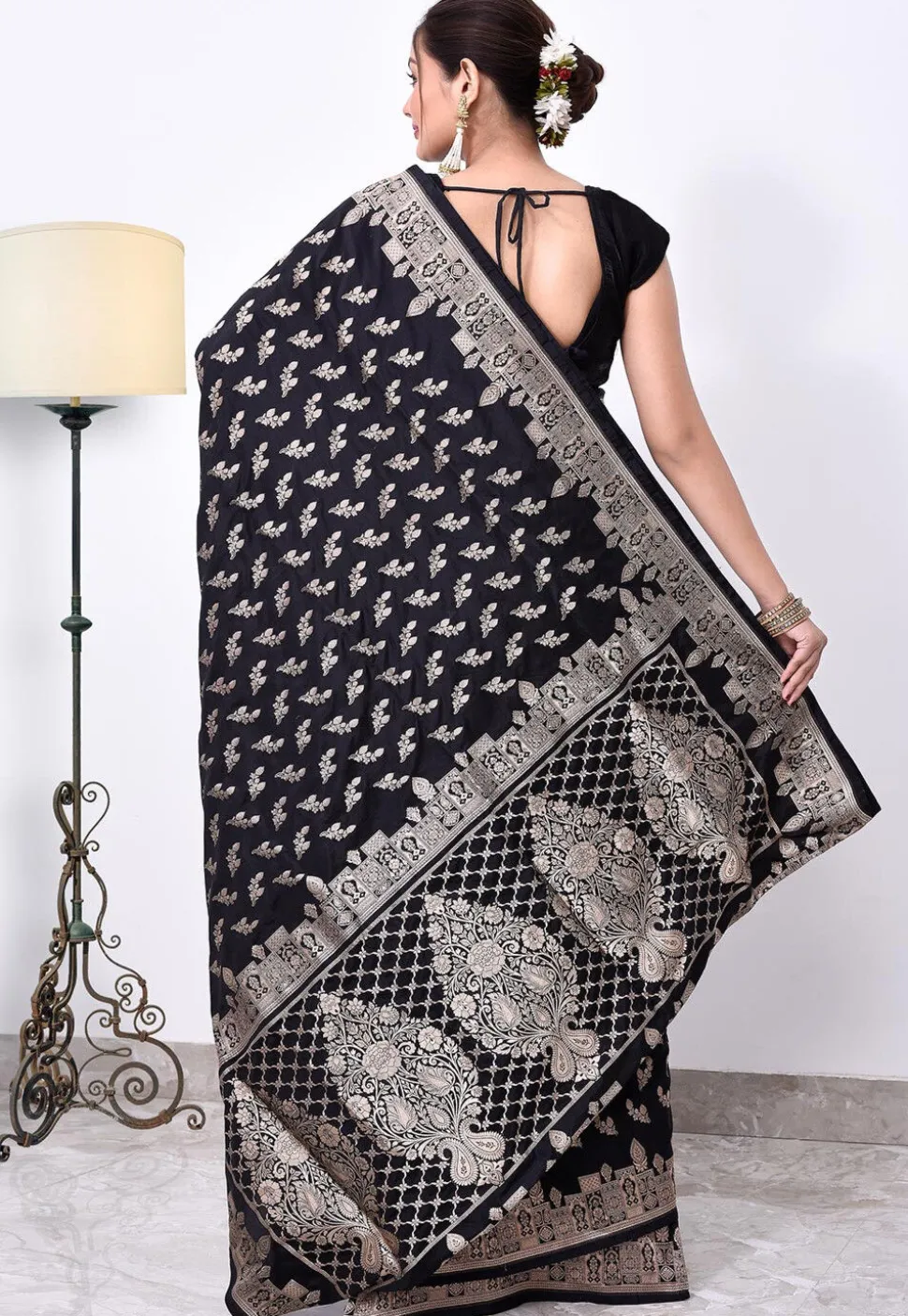 Banarasi Pure Katan Silk Handloom Saree in Navy Blue