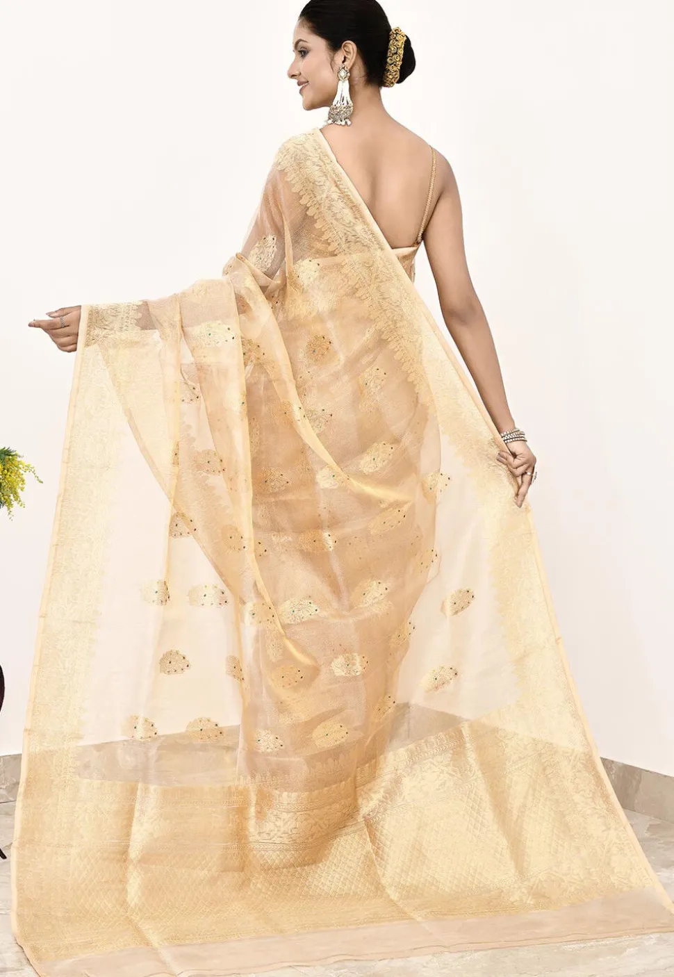 Banarasi Pure Tissue Silk Handloom Saree in Golden
