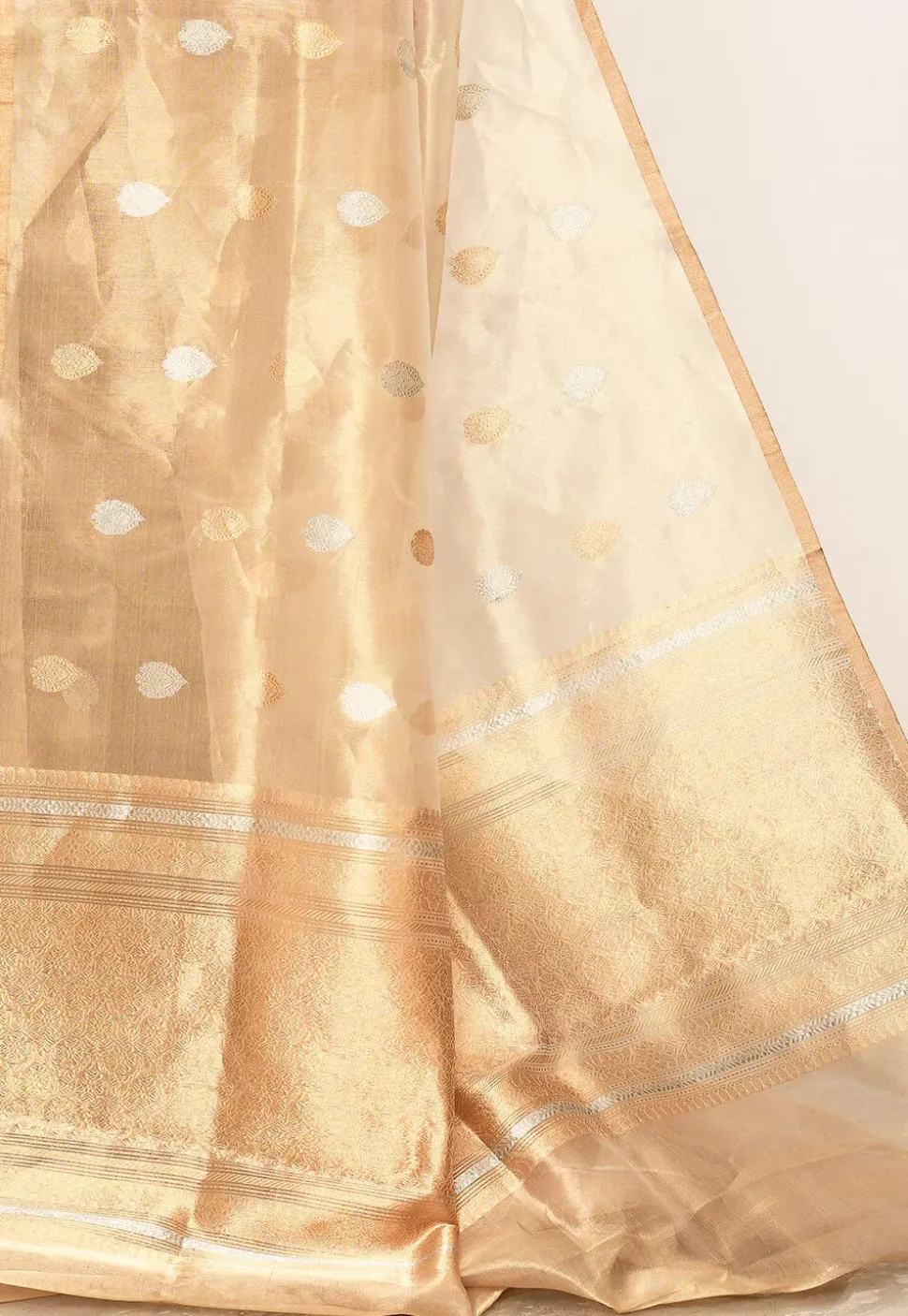 Banarasi Pure Tissue Silk Handloom Saree in Golden