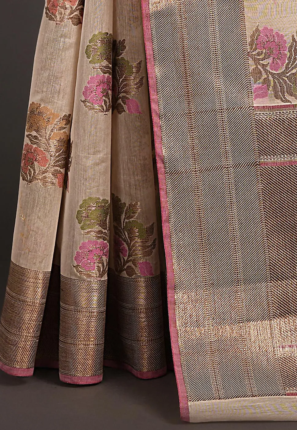 Banarasi Saree in Beige