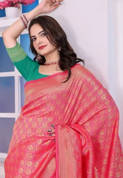 Banarasi Saree in Fuchsia