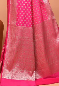 Banarasi Saree in Fuchsia