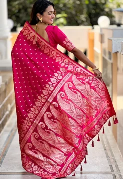 Banarasi Saree in Fuchsia