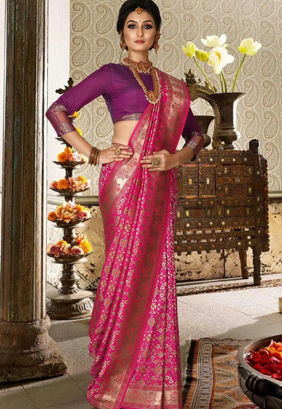 Banarasi Saree in Fuchsia