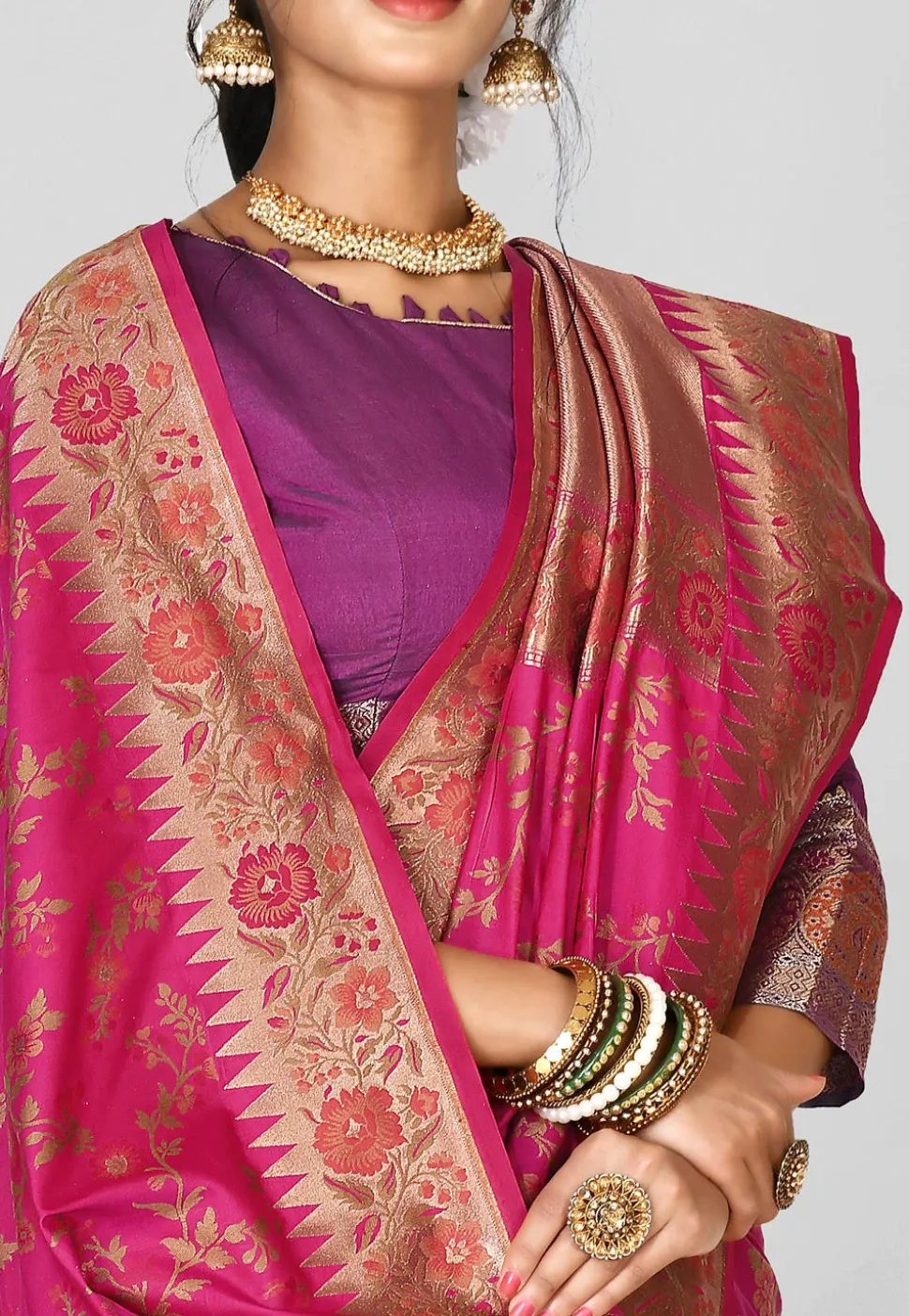 Banarasi Saree in Fuchsia
