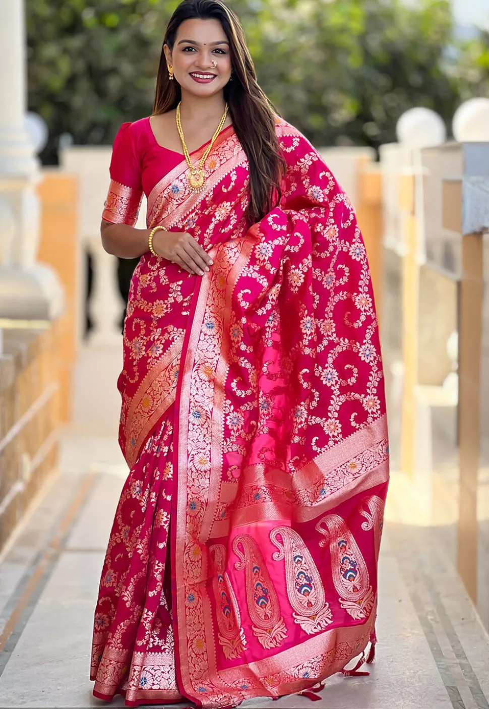 Banarasi Saree in Fuchsia