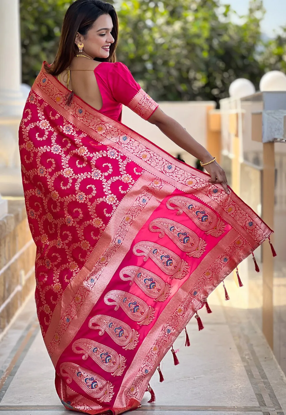 Banarasi Saree in Fuchsia