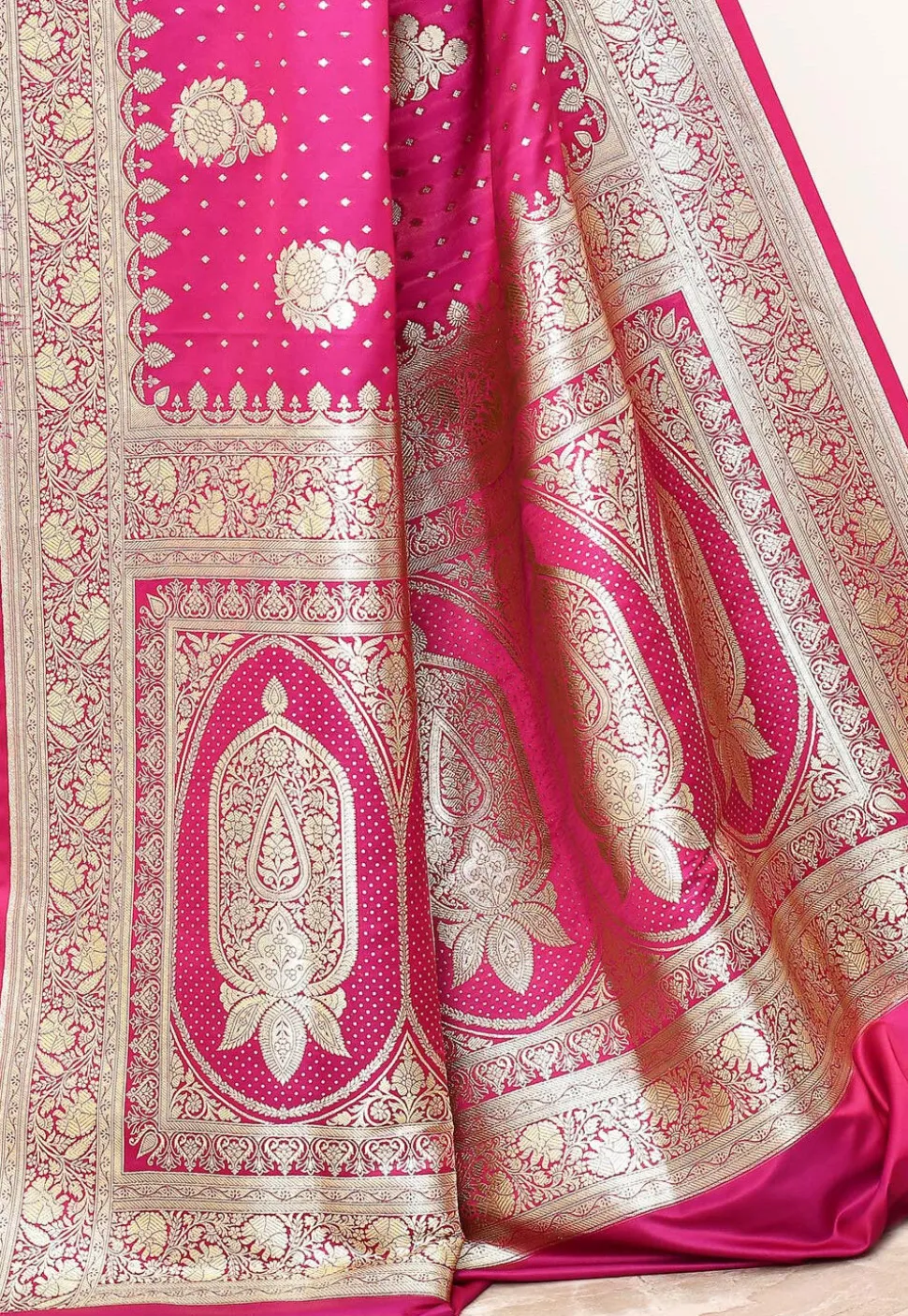 Banarasi Saree in Magenta