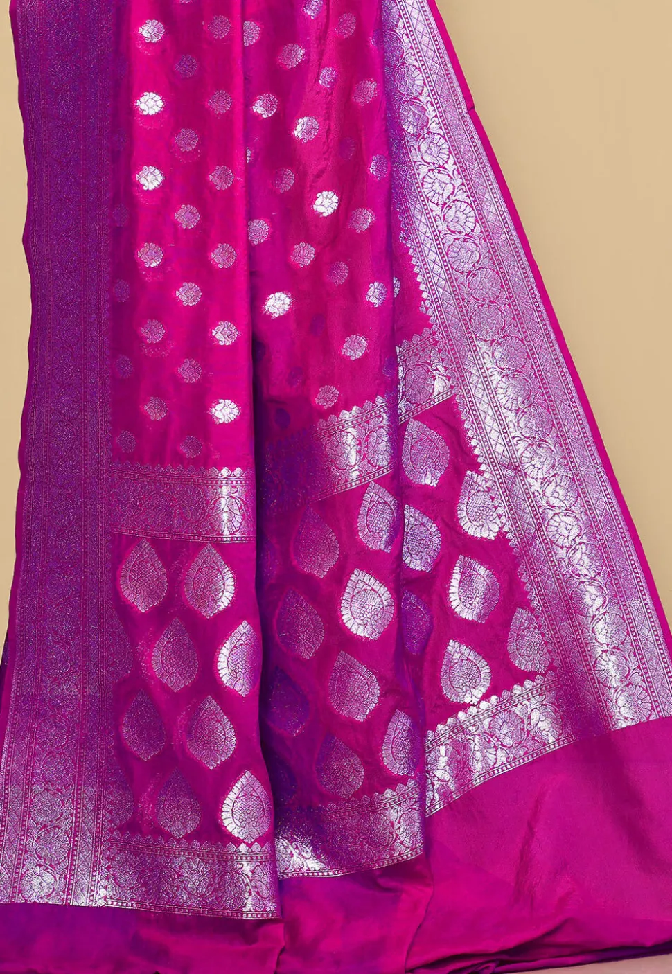 Banarasi Saree in Magenta