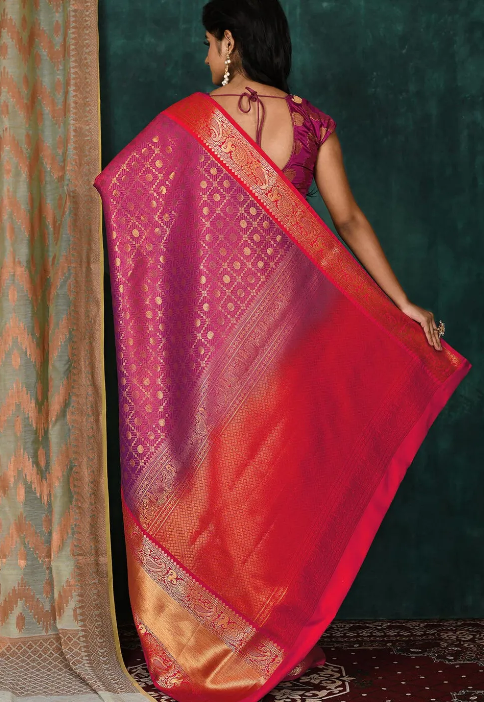 Banarasi Saree in Magenta Dual Tone