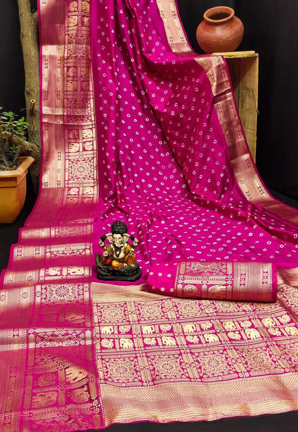 Bandhej Printed Art Silk Saree in Magenta