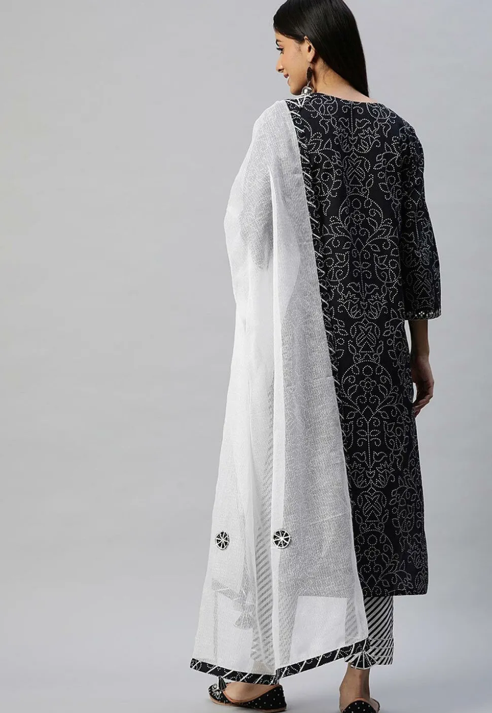 Bandhej Printed Cotton Pakistani Suit in Black