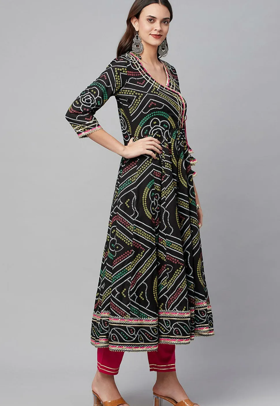 Bandhej Printed Cotton Pakistani Suit in Black