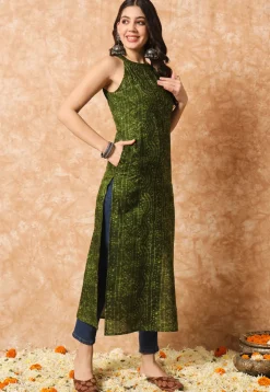 Bandhej Printed Cotton Straight Kurta in Olive Green