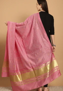 Bandhej Printed Muslin Silk Dupatta in Pink