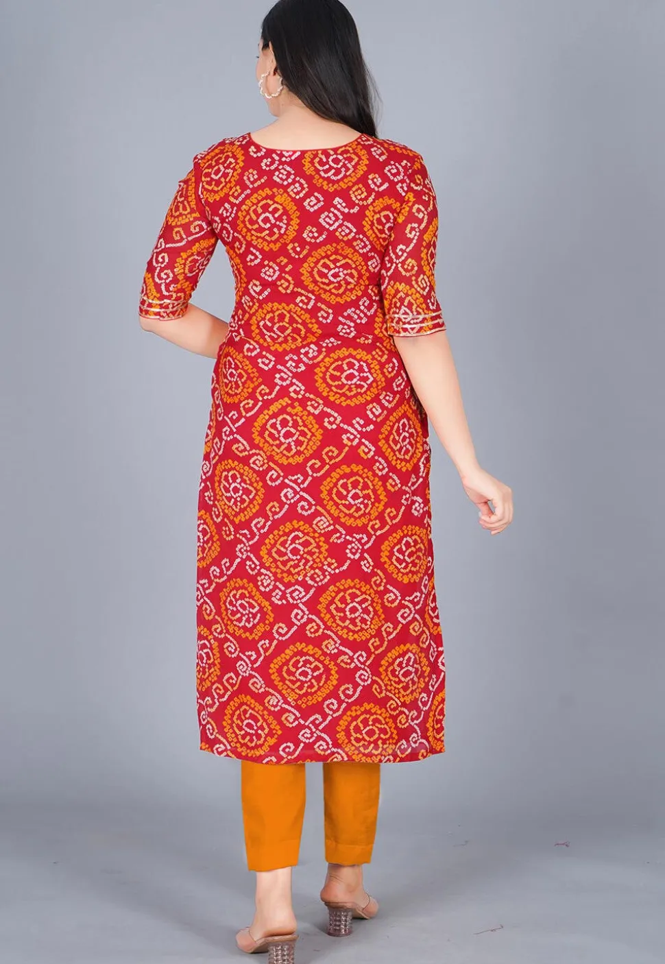 Bandhej Printed Pure Chinon Crepe Straight Suit in Red