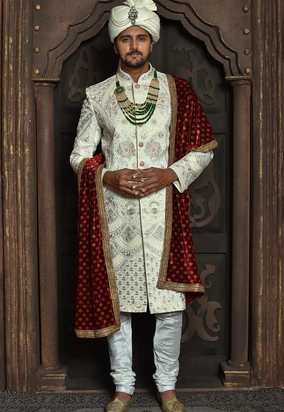 Beaded Layered Kanthamala in Green and Off White