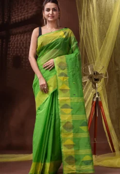 Bengal Handloom Pure Cotton Jamdani Saree in Light Green
