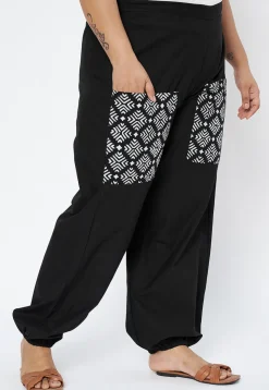 Block Printed Pocket Pure Cotton Pant in Black