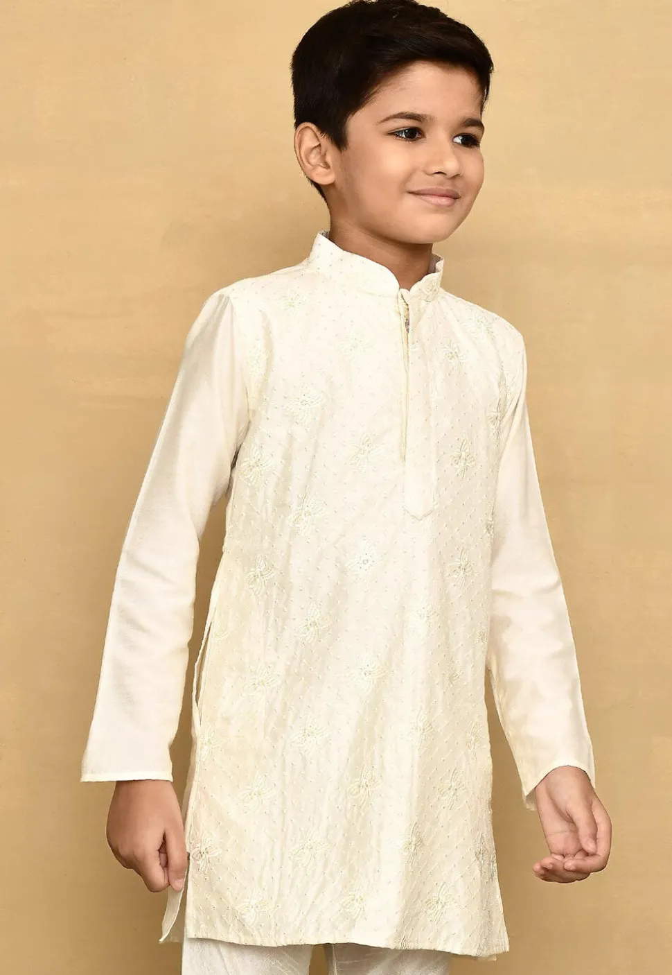 Chikankari Cotton Silk Kurta in Off White