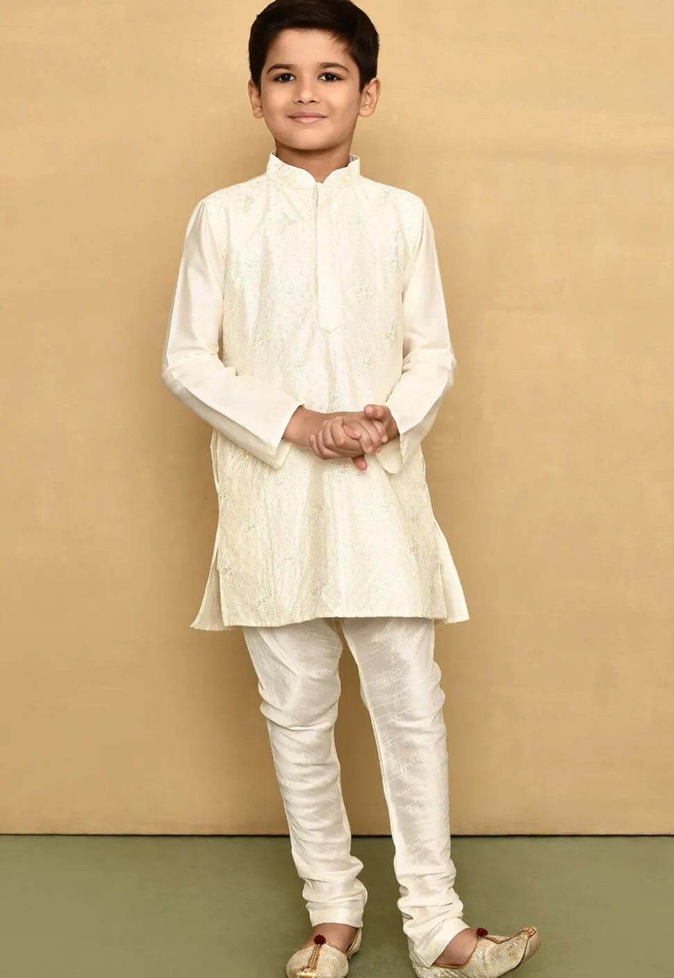 Chikankari Cotton Silk Kurta in Off White