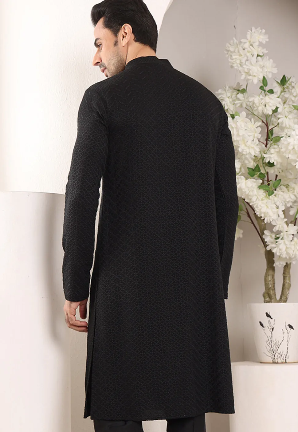 Chikankari Viscose Rayon Kurta in Black