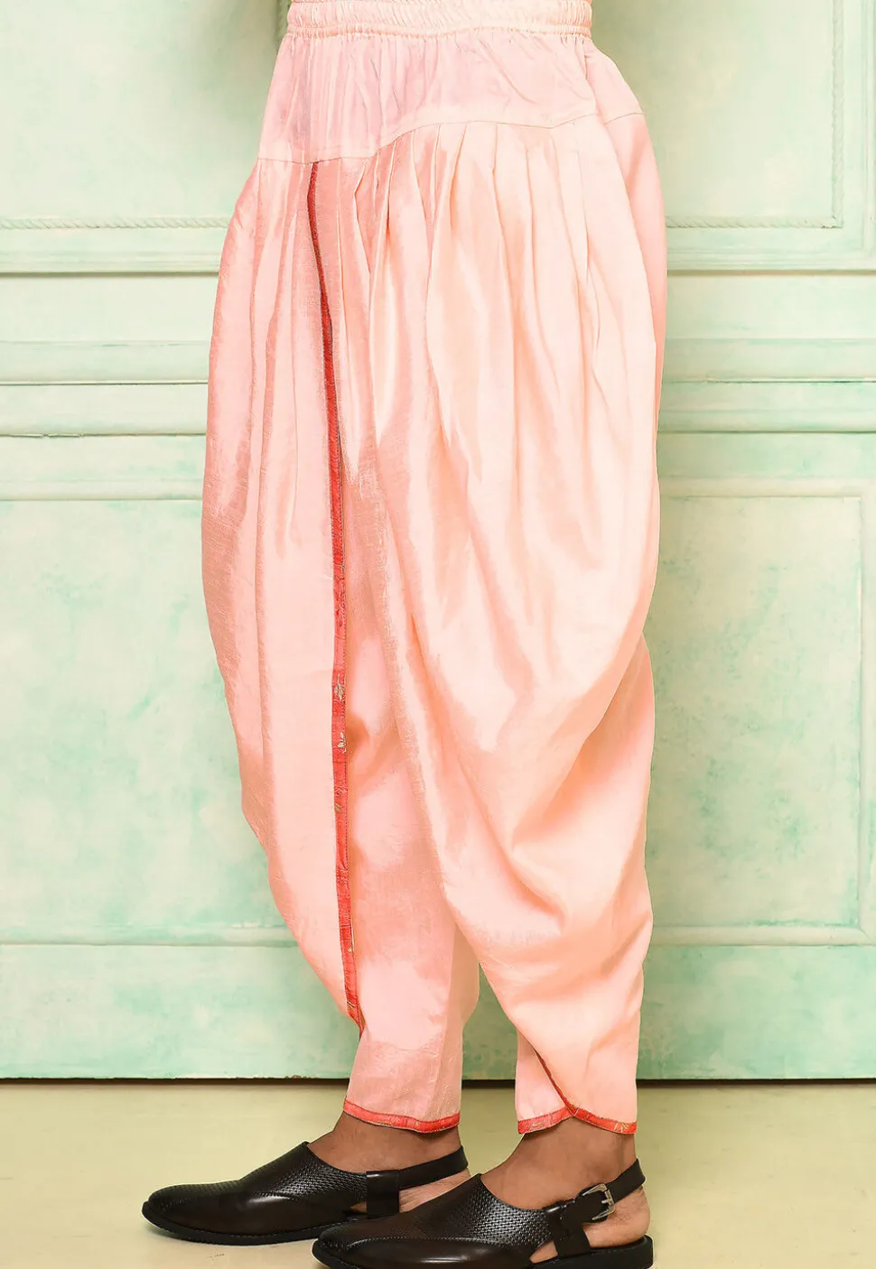 Contrast Border Dupion Silk Rajwara Dhoti Pant in Peach