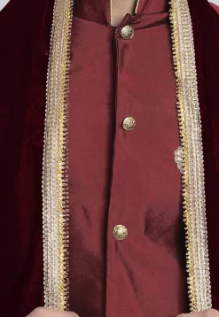 Contrast Border Velvet Dupatta in Maroon