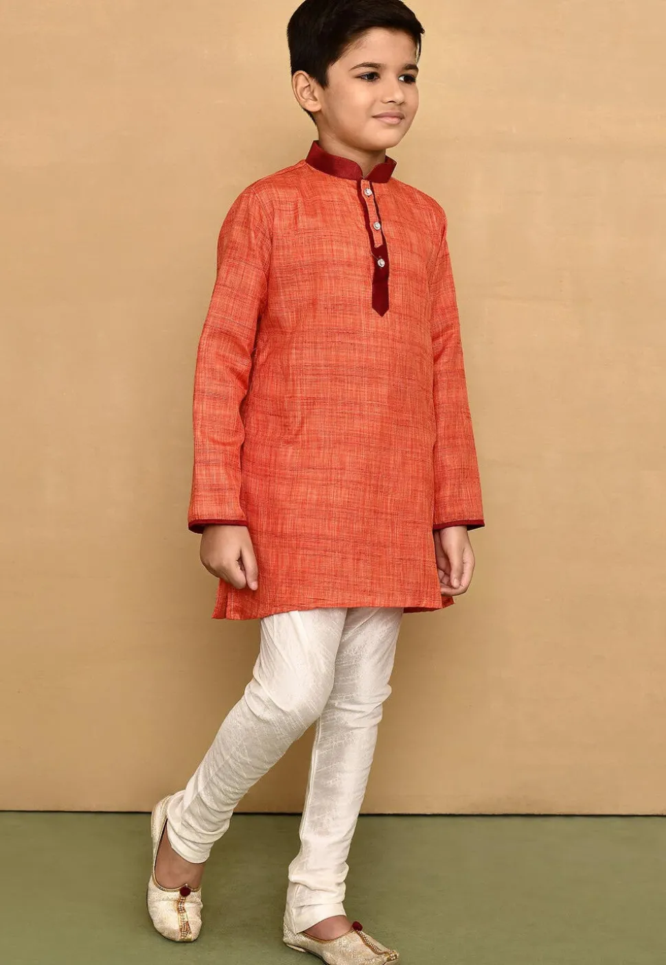 Contrast Collar Jute Cotton Kurta Set in Orange