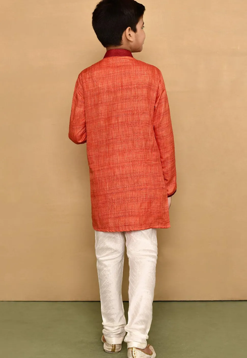 Contrast Collar Jute Cotton Kurta Set in Orange