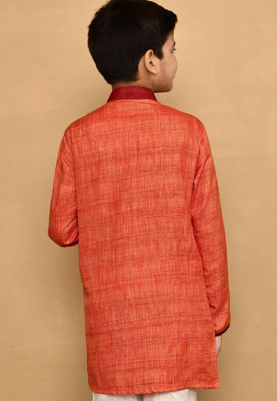 Contrast Collar Jute Cotton Kurta in Orange