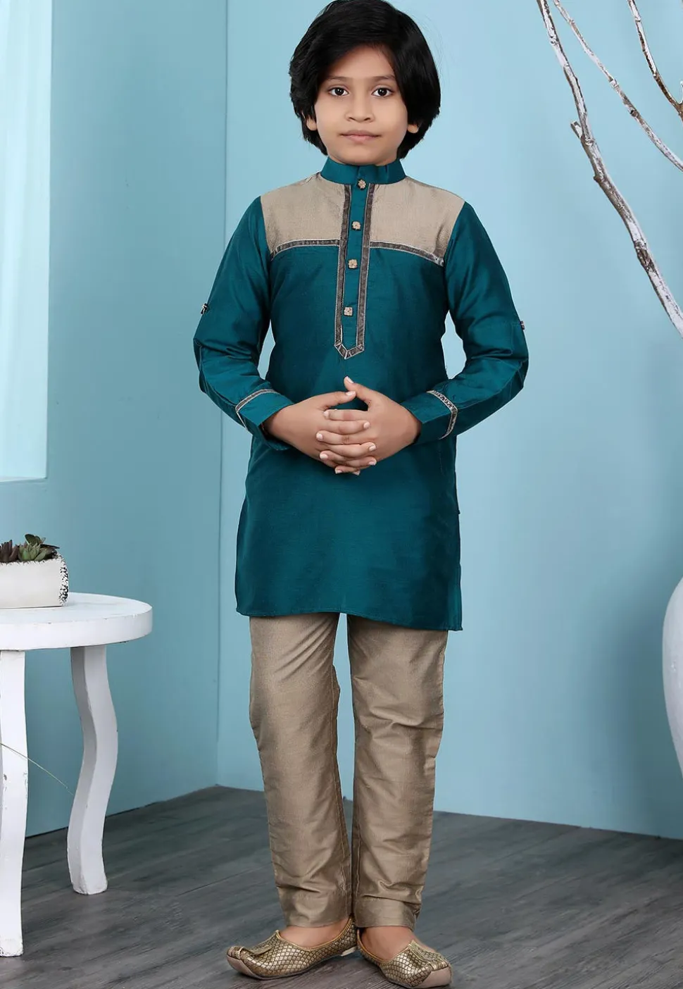 Contrast Trim Cotton Silk Kurta Set in Teal Blue