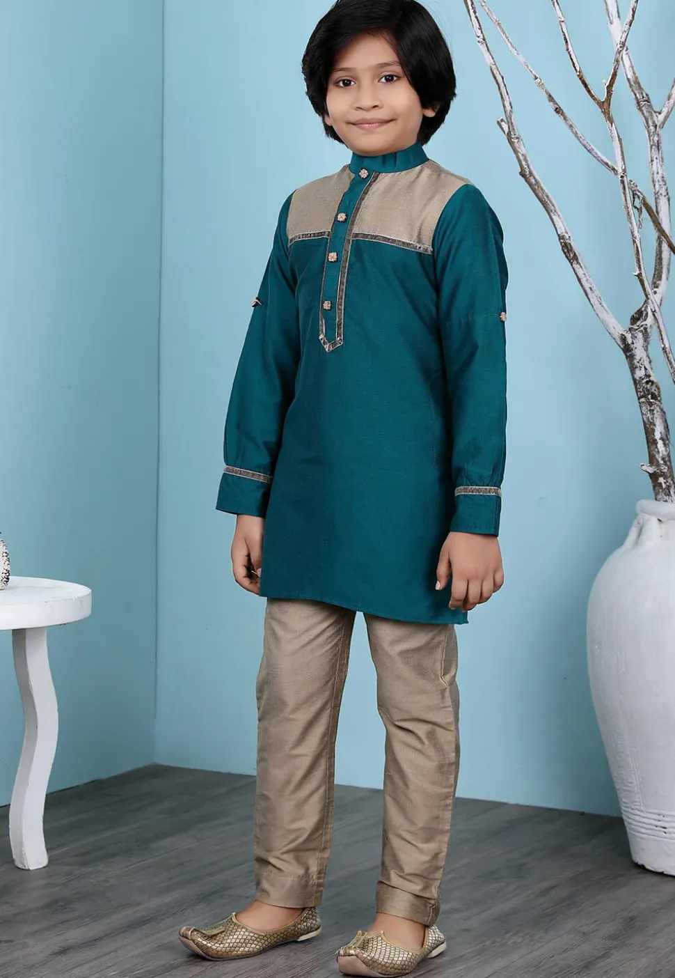 Contrast Trim Cotton Silk Kurta Set in Teal Blue