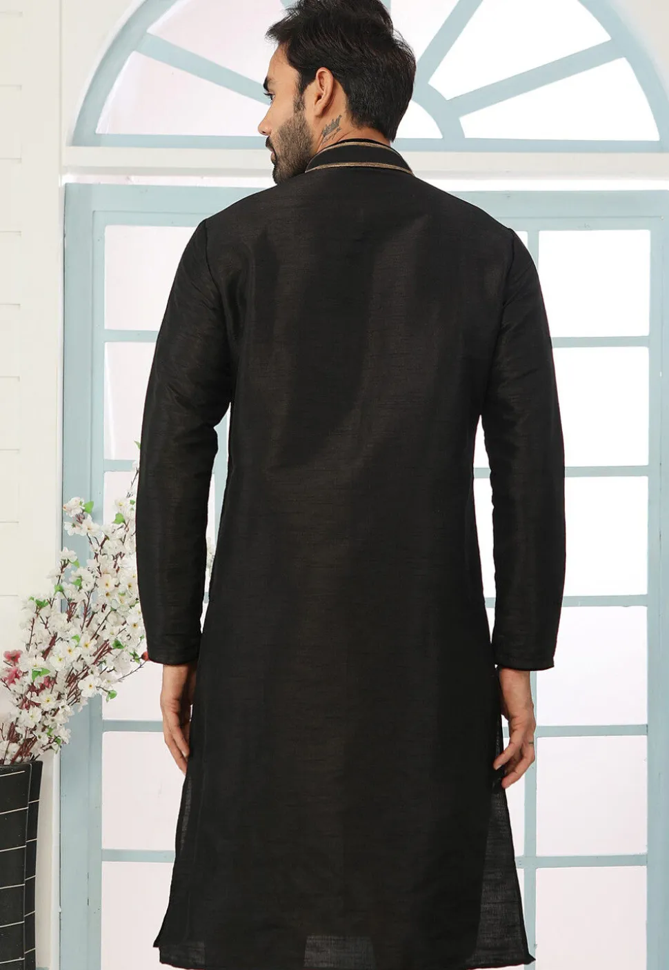 Contrast Trim Dupion Silk Kurta in Black