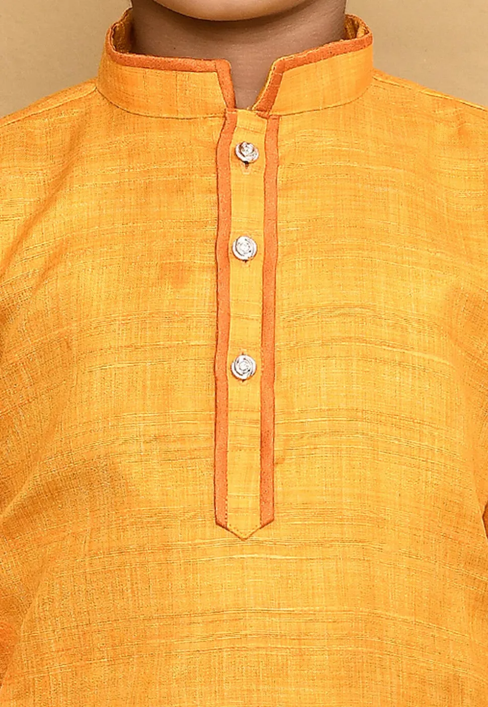 Contrast Trim Jute Cotton Kurta in Yellow
