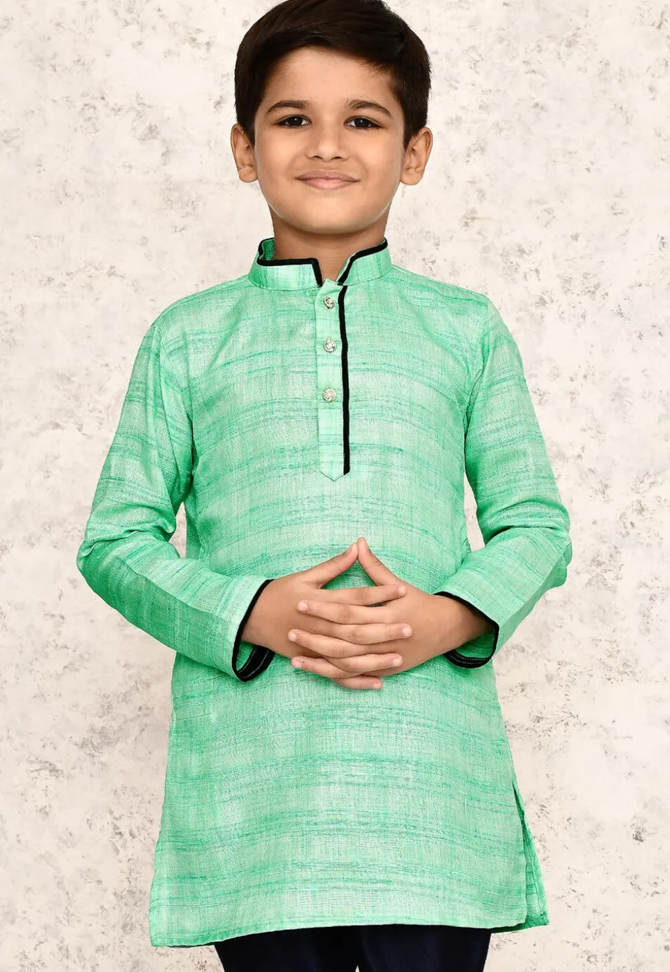 Contrast Trim Jute Cotton Kurta in Green