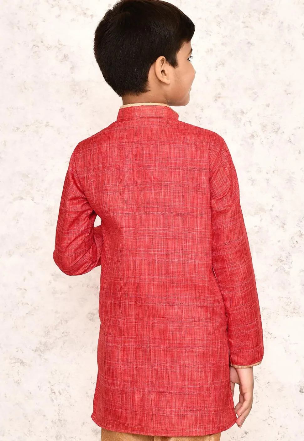 Contrast Trim Jute Cotton Kurta in Coral Red